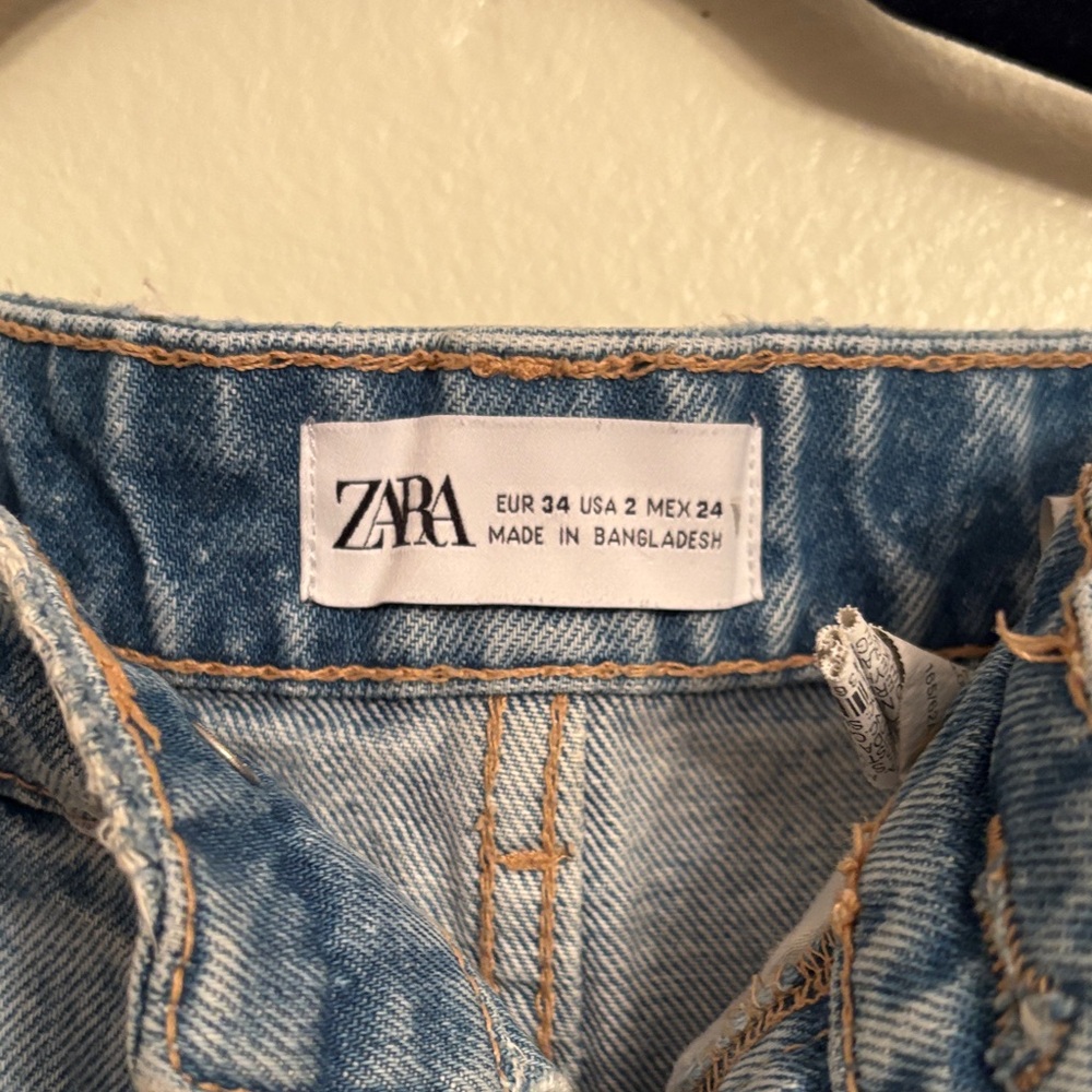 Zara size 2 Denim Frayed Hem jean Shorts - Picture 5 of 8
